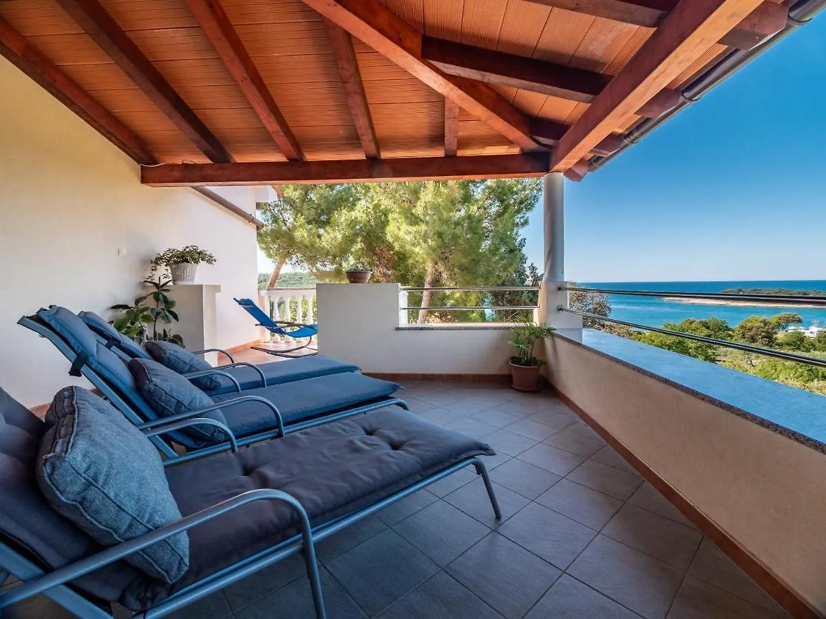 Villa Emilia Banjole Croatia