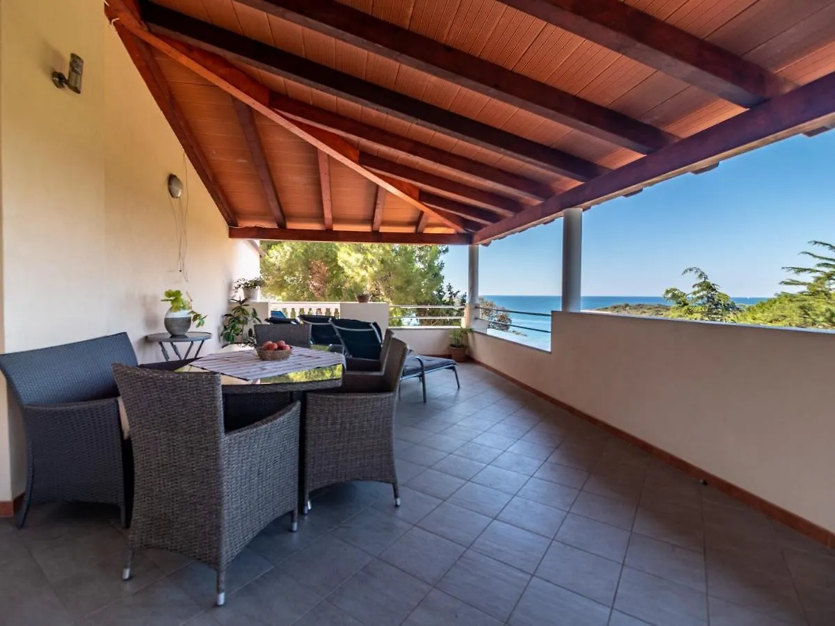 Villa Emilia Banjole Croatia