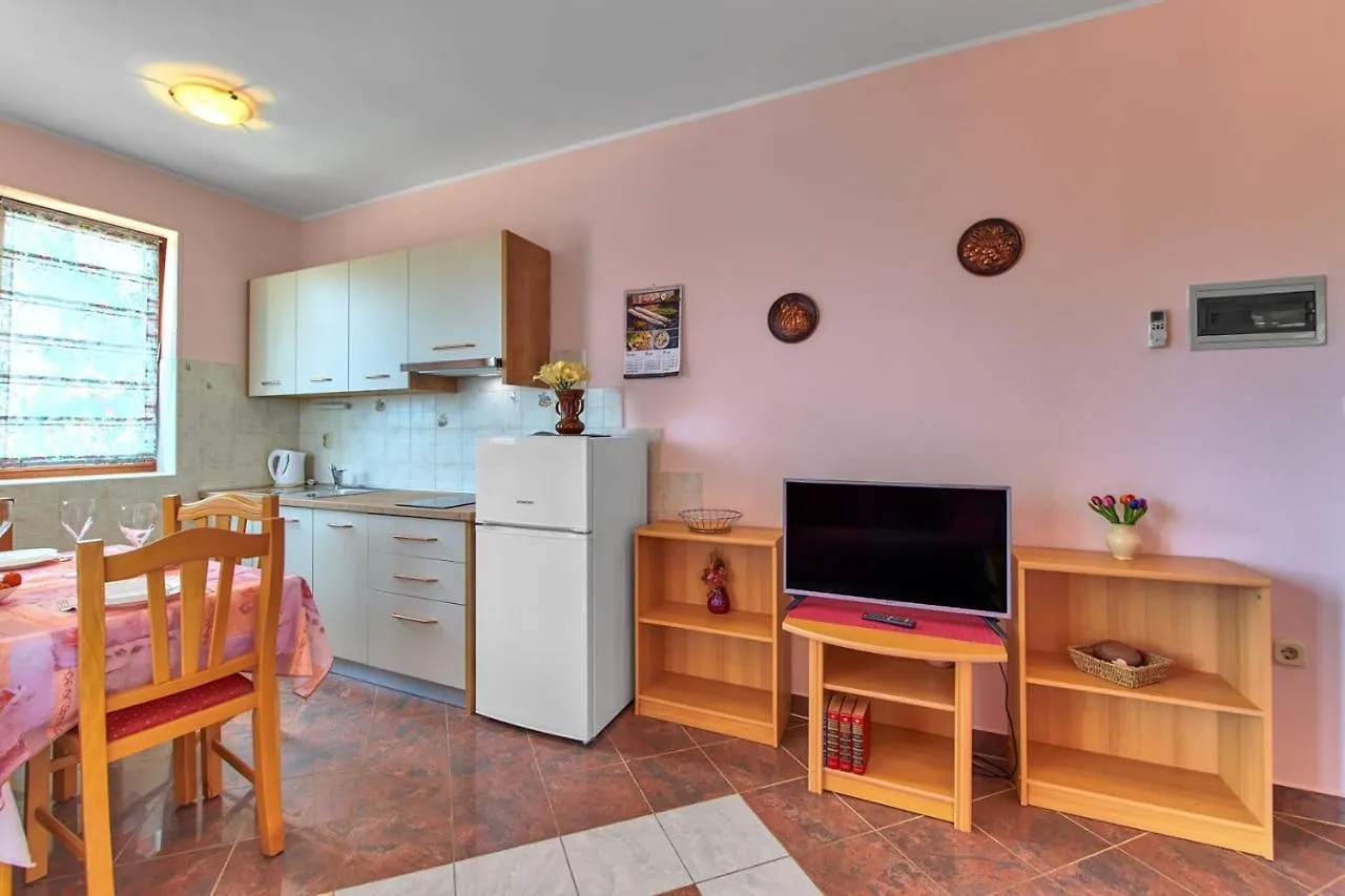 Villa Emilia Banjole Croatia