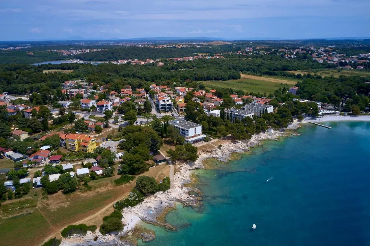 Villa Emilia Banjole Guest house