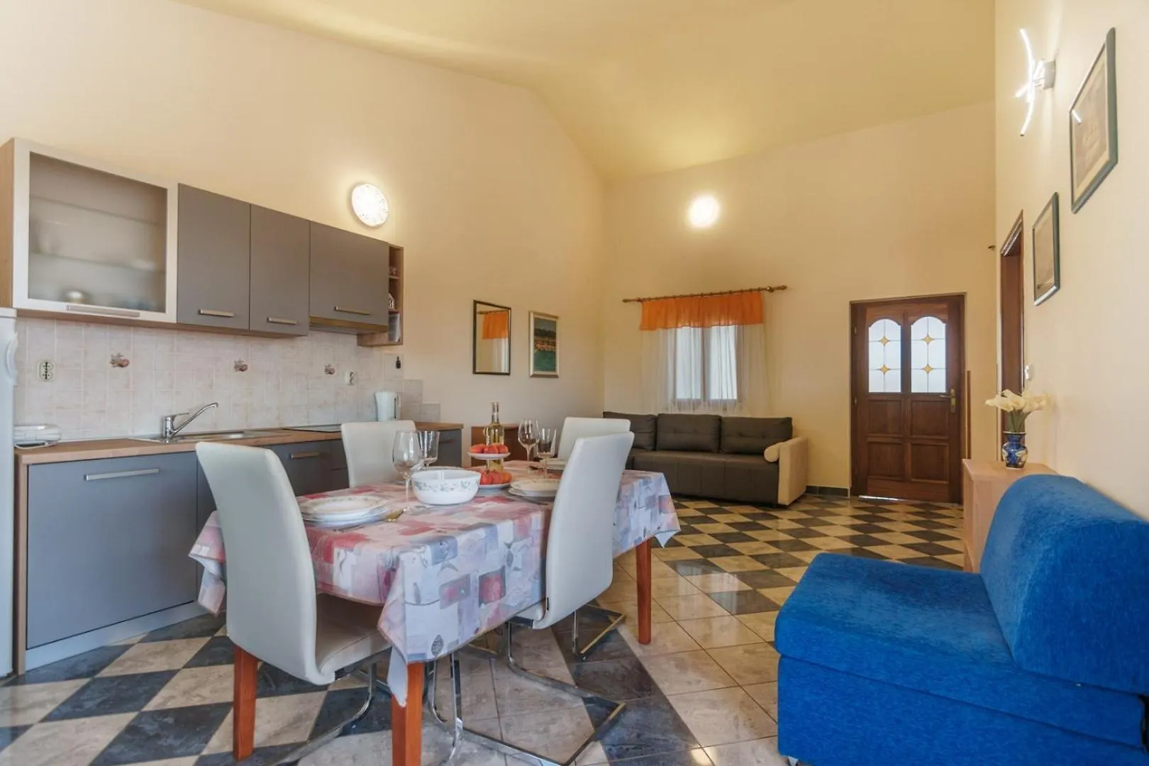 Villa Emilia Banjole Guest house