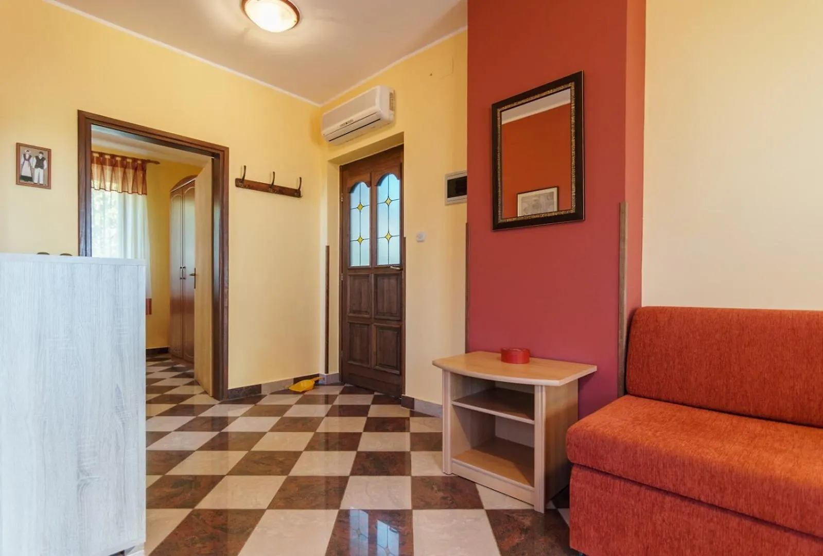 Villa Emilia Banjole 0*,